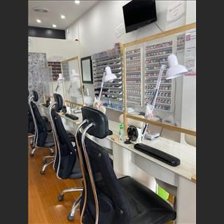 Shop nail vùng Greensborough rent rẻ cần sang lại